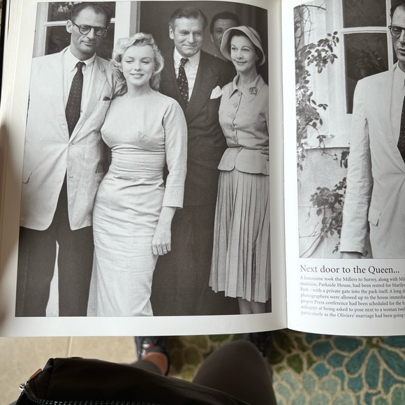 Marilyn Monroe Book - Picture 3 of 16